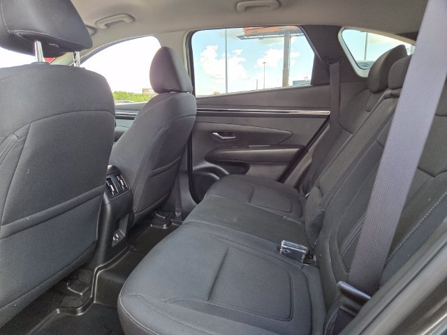 Used 2023 Hyundai Tucson SEL w/ Winter Package FWD image 6