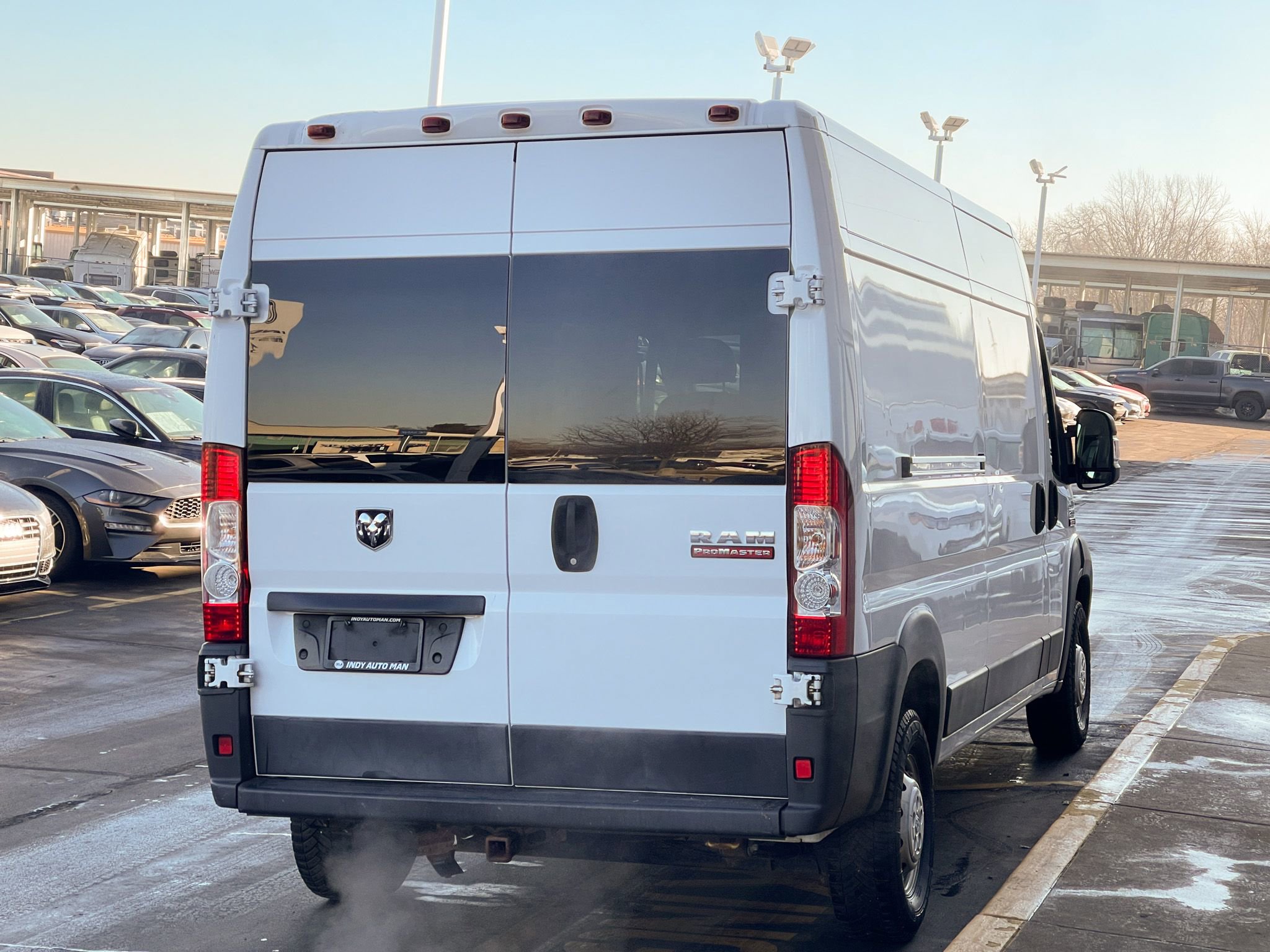 Used 2017 RAM ProMaster 2500 FWD image 3