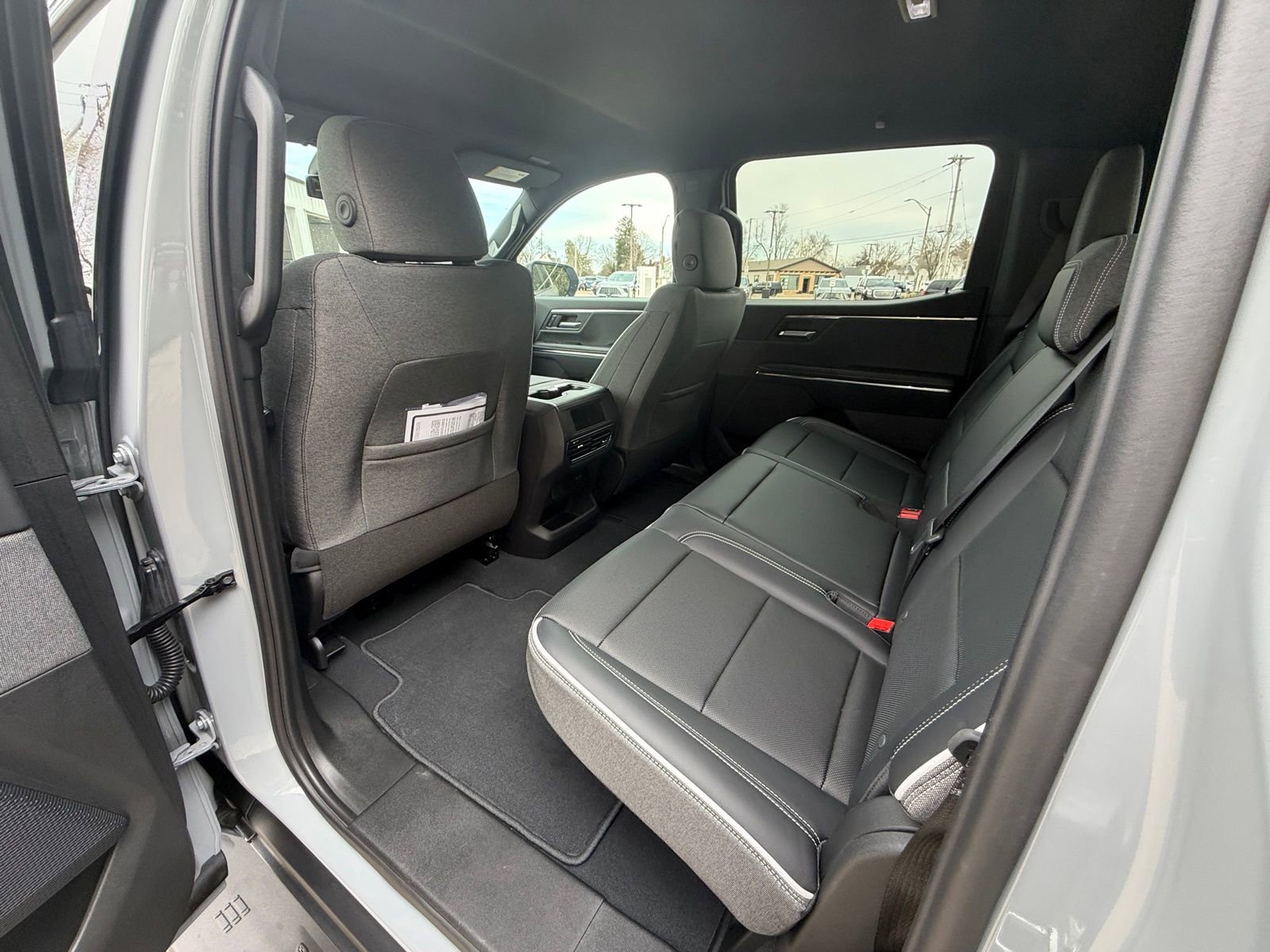 Used 2026 GMC Sierra EV Elevation image 29