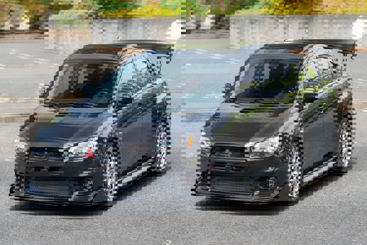 Used 2013 Mitsubishi Lancer Evolution MR image 1