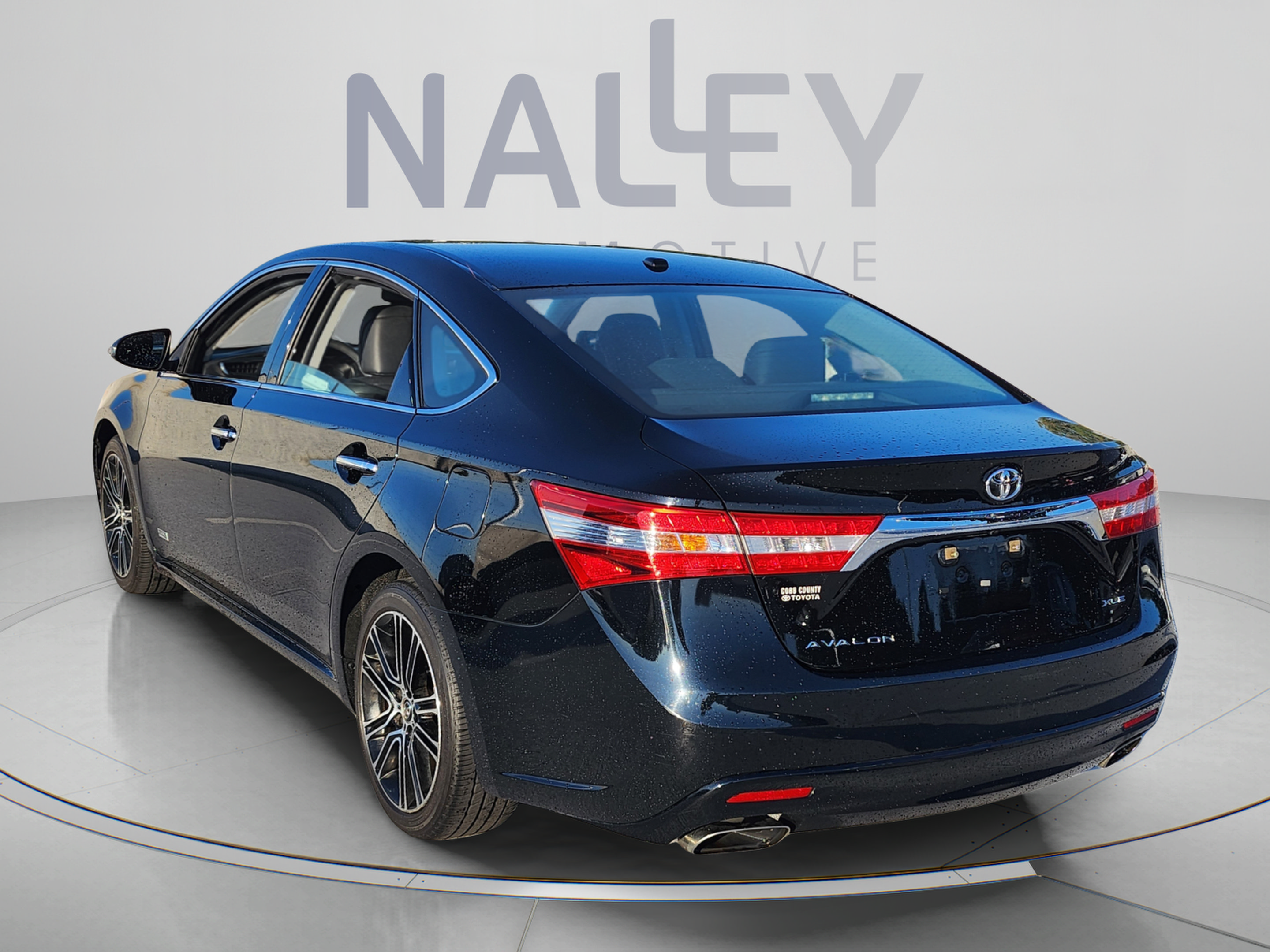 Used 2015 Toyota Avalon XLE Touring Sport Edition FWD image 3