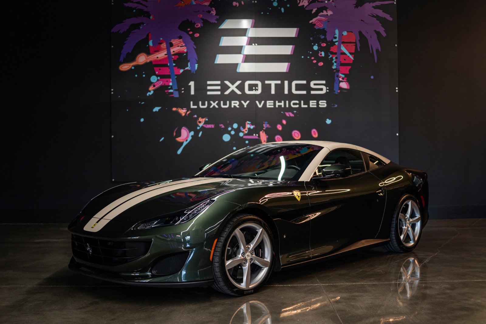 Used 2019 Ferrari Portofino RWD image 1