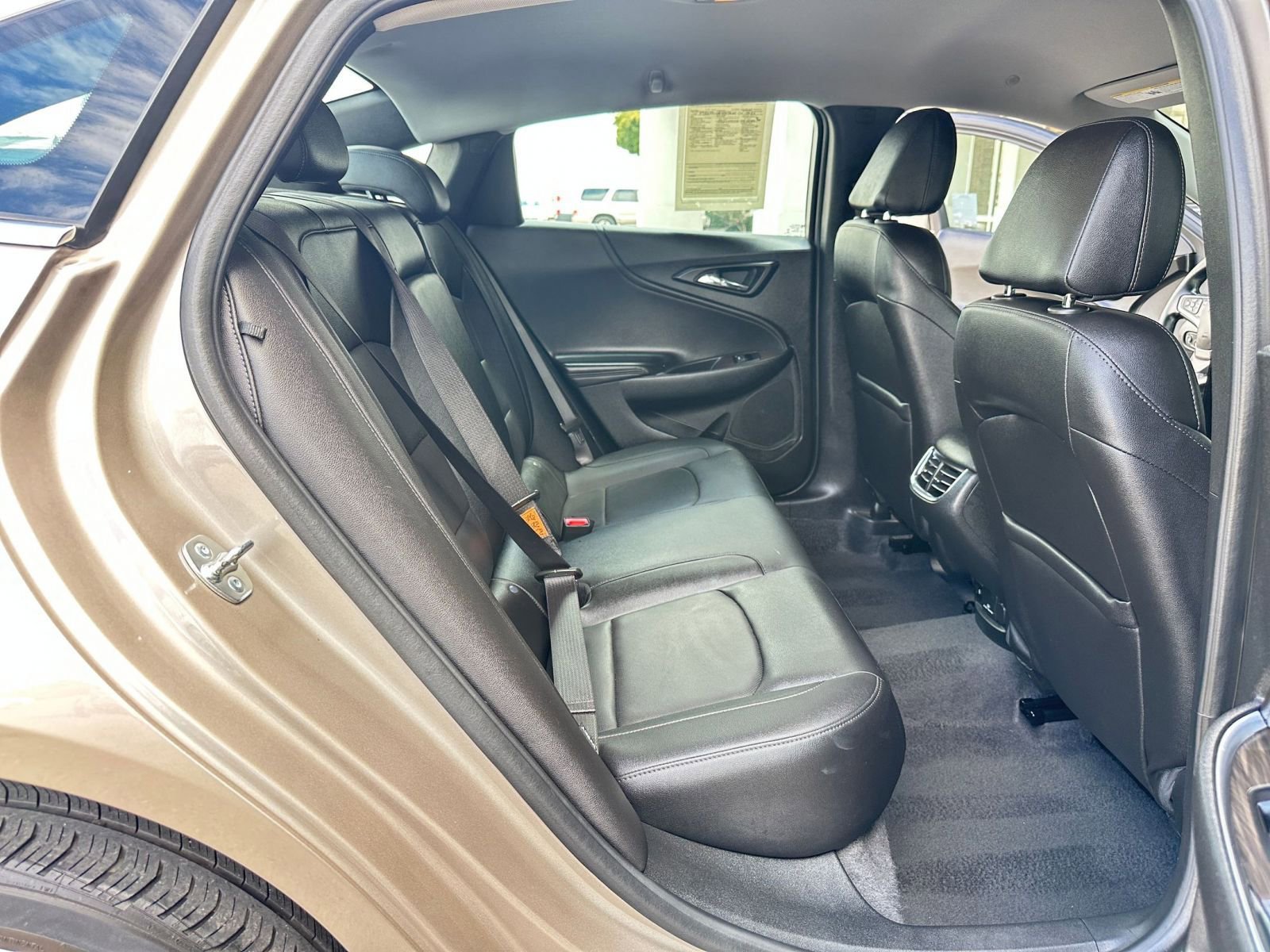 Used 2024 Chevrolet Malibu LT image 25