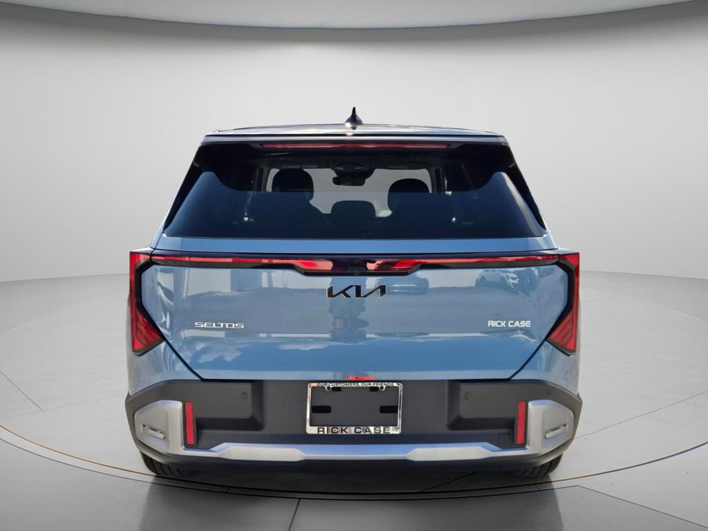 New 2027 Kia Seltos S FWD image 4