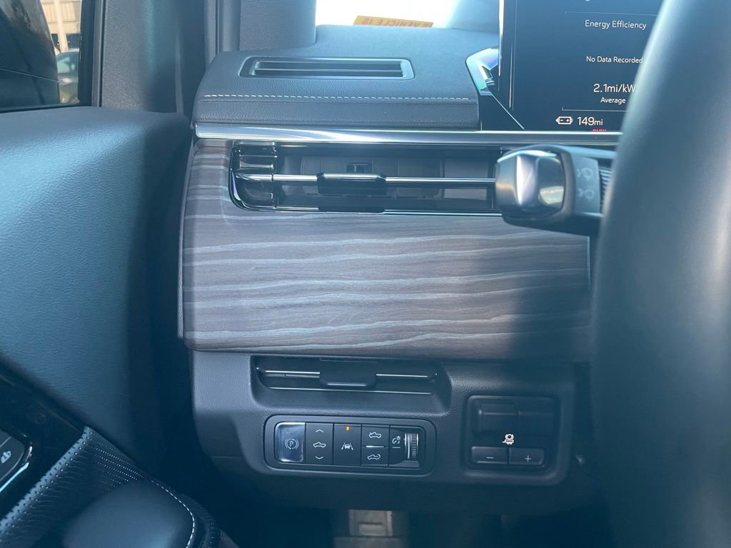 Used 2025 GMC Sierra EV Denali image 13