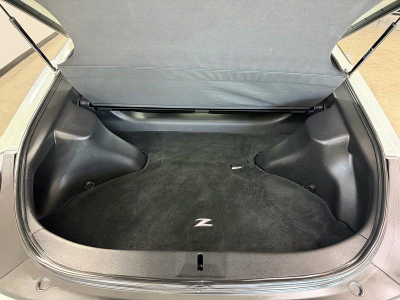 Used 2009 Nissan 370Z Touring w/ Sport Pkg image 13