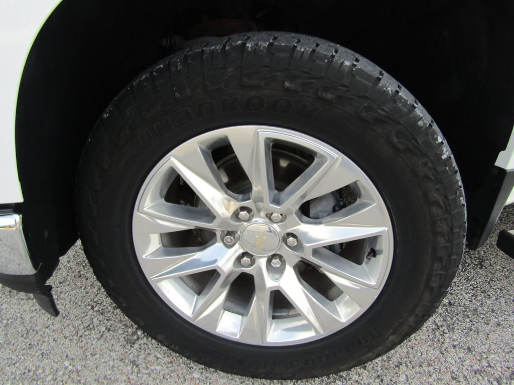 Used 2019 Chevrolet Silverado 1500 LTZ AWD/4WD image 36
