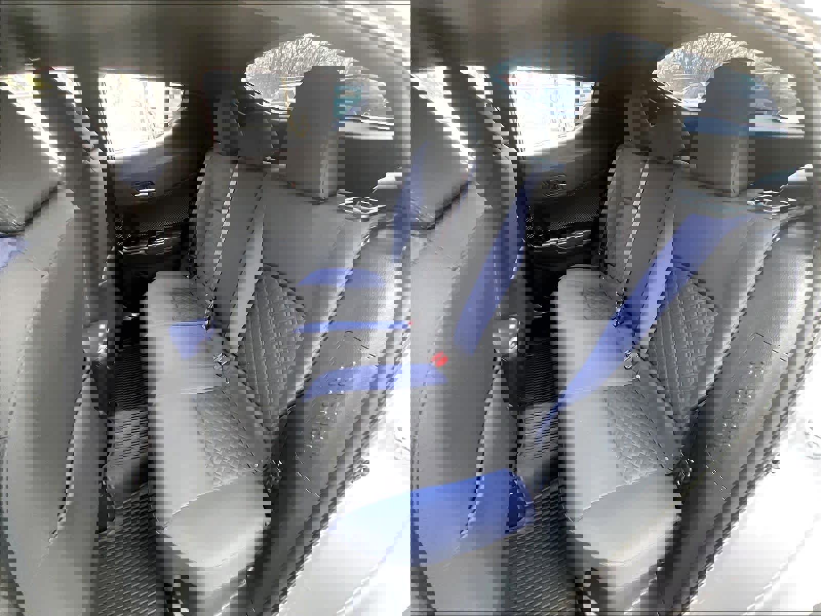 Used 2020 Toyota C-HR XLE FWD image 15