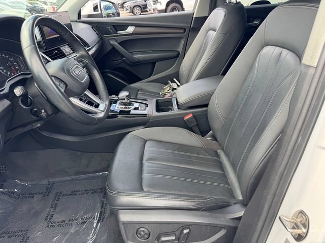 Used 2022 Audi Q5 2.0T Premium w/ Convenience Package AWD/4WD image 16