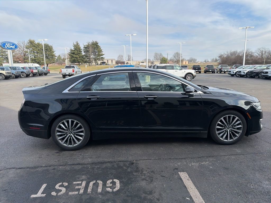 Used 2017 Lincoln MKZ Premiere image 5