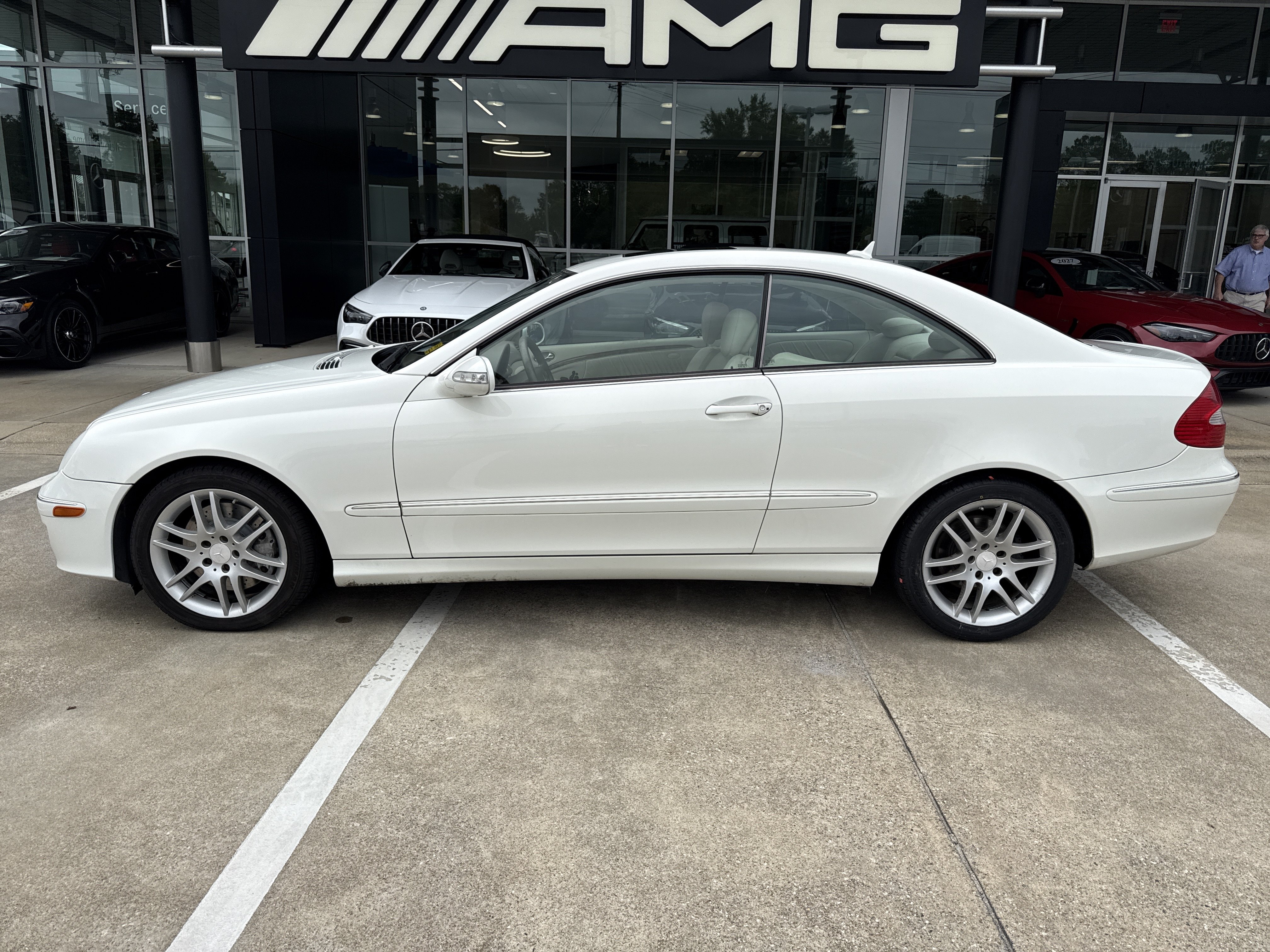 Used 2008 Mercedes-Benz CLK 350 Coupe image 12