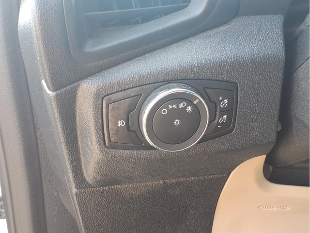 Used 2019 Ford EcoSport Titanium FWD image 16