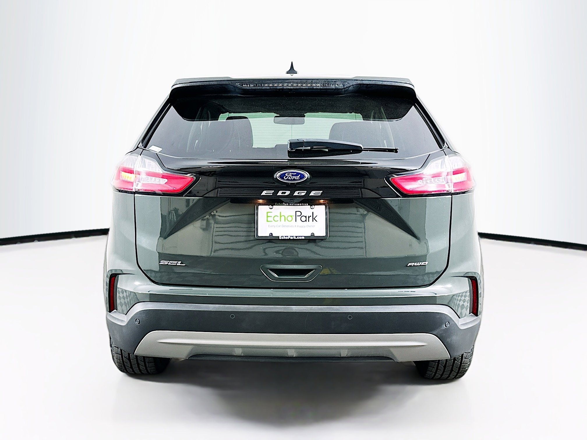 Used 2024 Ford Edge SEL image 7