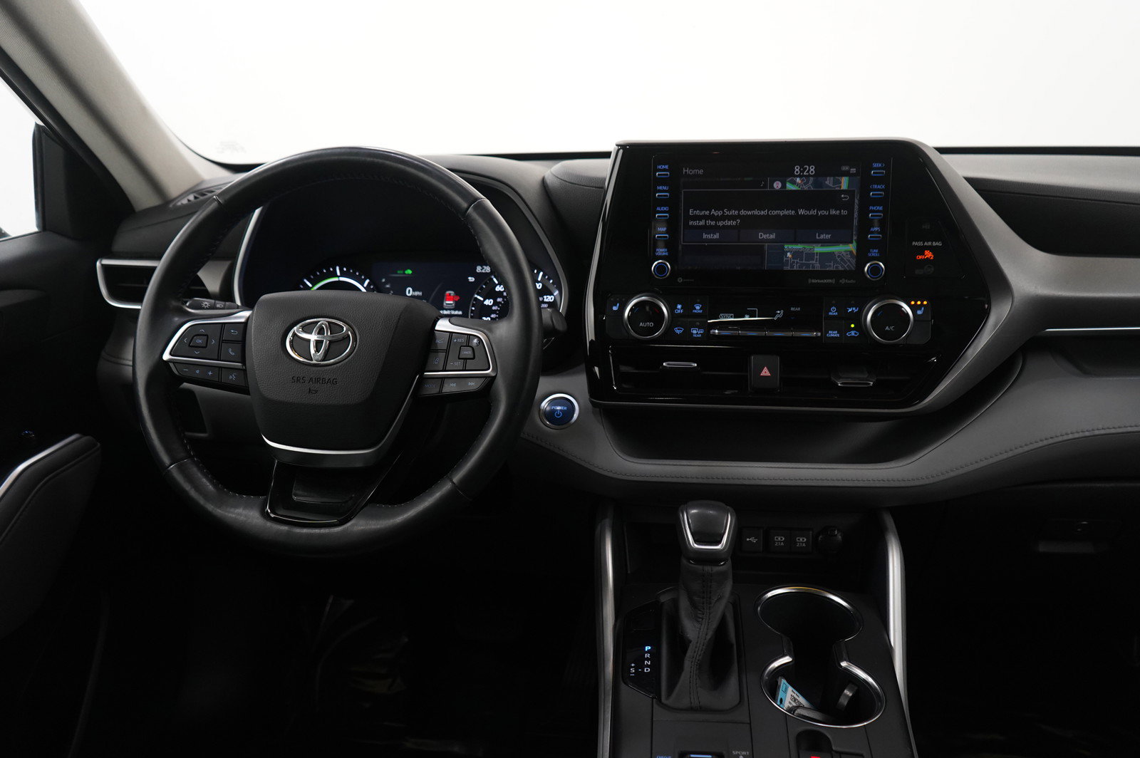 Used 2020 Toyota Highlander XLE image 13