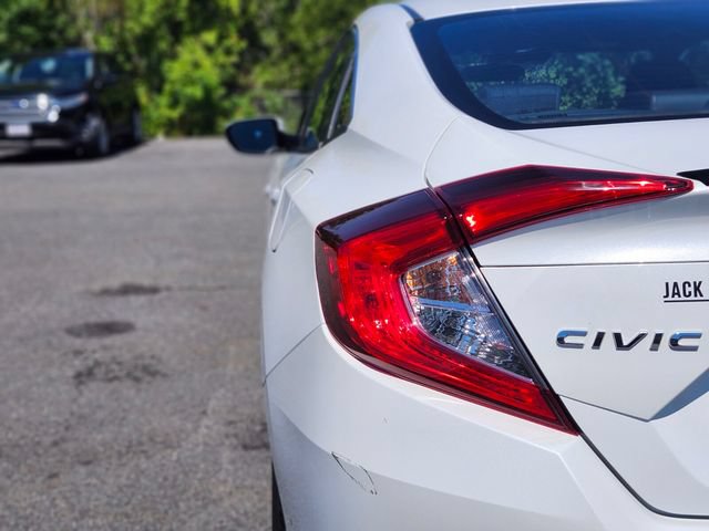 Used 2020 Honda Civic Sport image 9