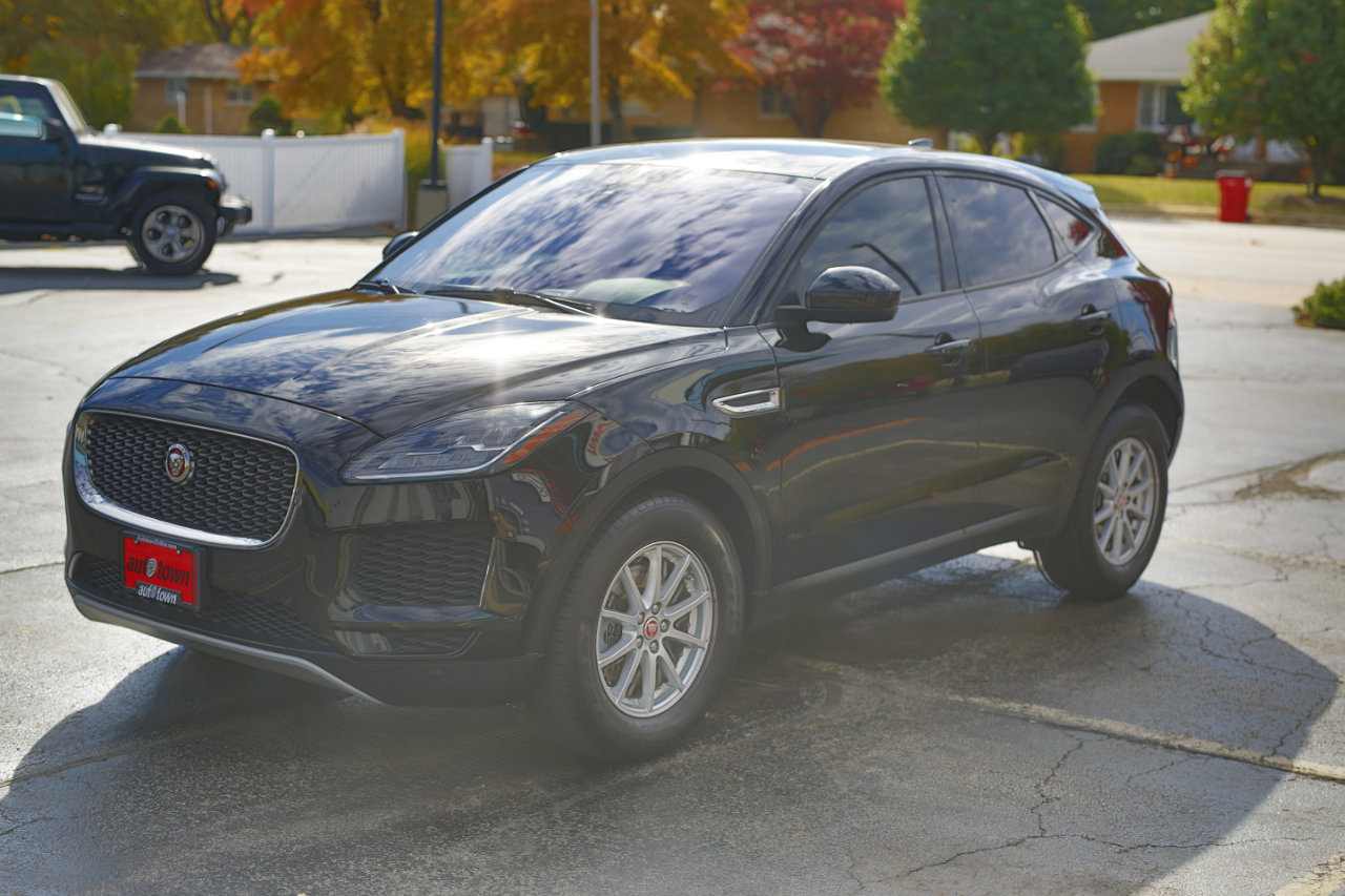 Used 2019 Jaguar E-PACE image 3