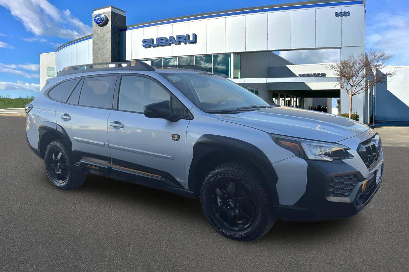 Certified 2025 Subaru Outback Wilderness AWD/4WD image 5