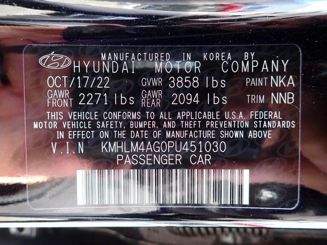 Used 2023 Hyundai Elantra SEL image 20