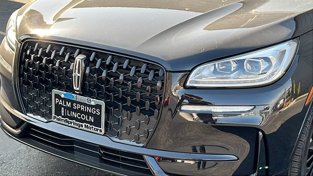 New 2025 Lincoln Corsair Grand Touring w/ Jet Appearance Package AWD/4WD image 5