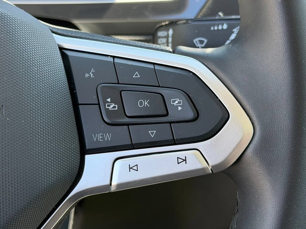 Used 2024 Volkswagen Tiguan Wolfsburg Edition w/ Panoramic Sunroof Package AWD/4WD image 17
