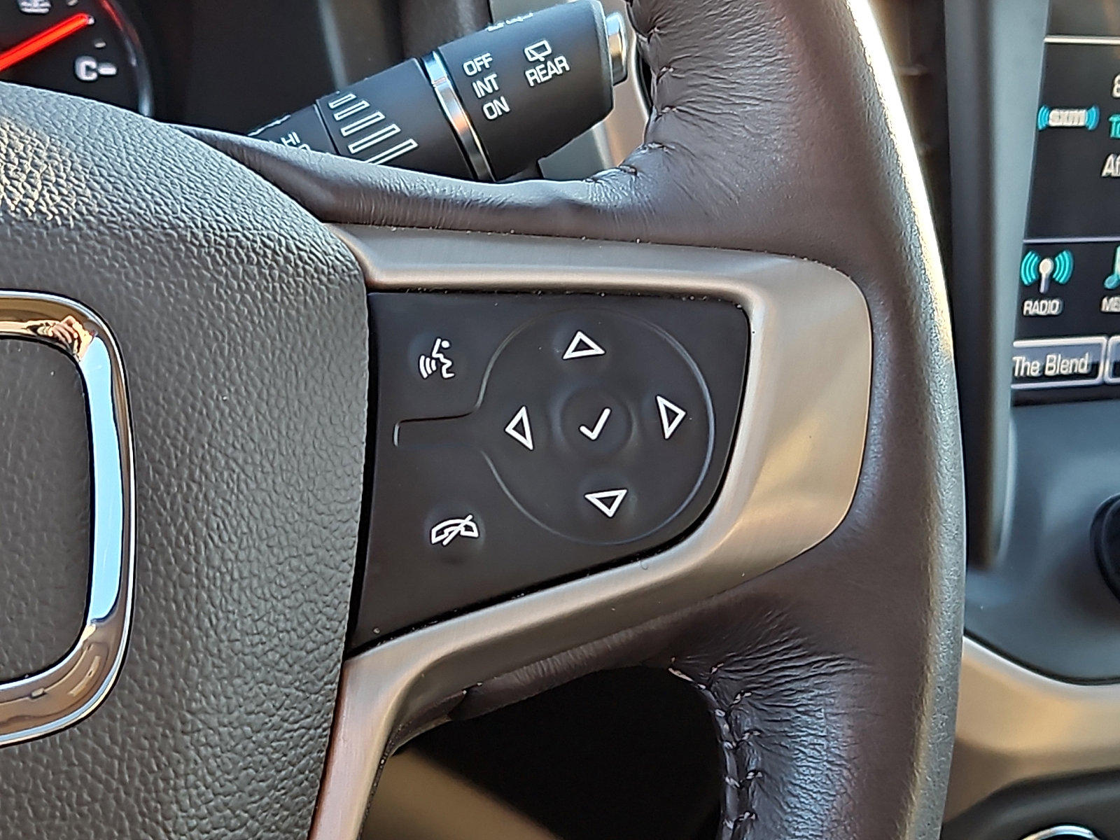 Used 2017 GMC Acadia Denali w/ Technology Package image 23