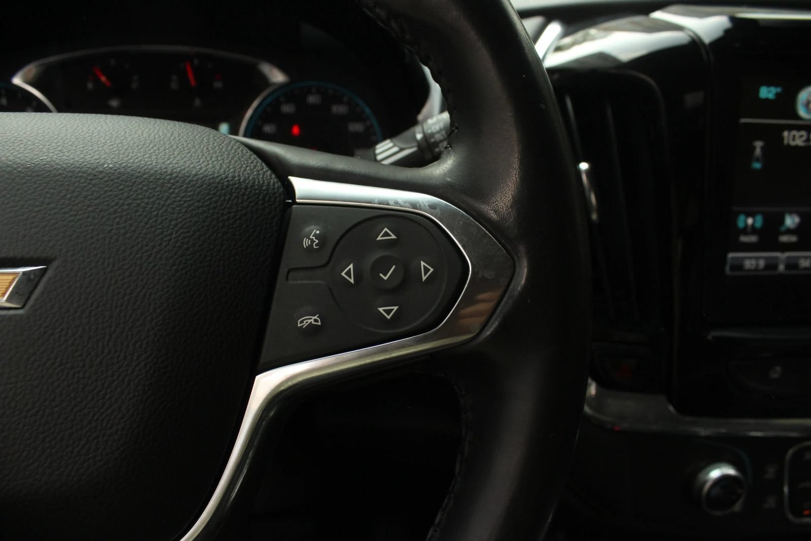 Used 2019 Chevrolet Traverse LT w/ LT Premium Package AWD/4WD image 30
