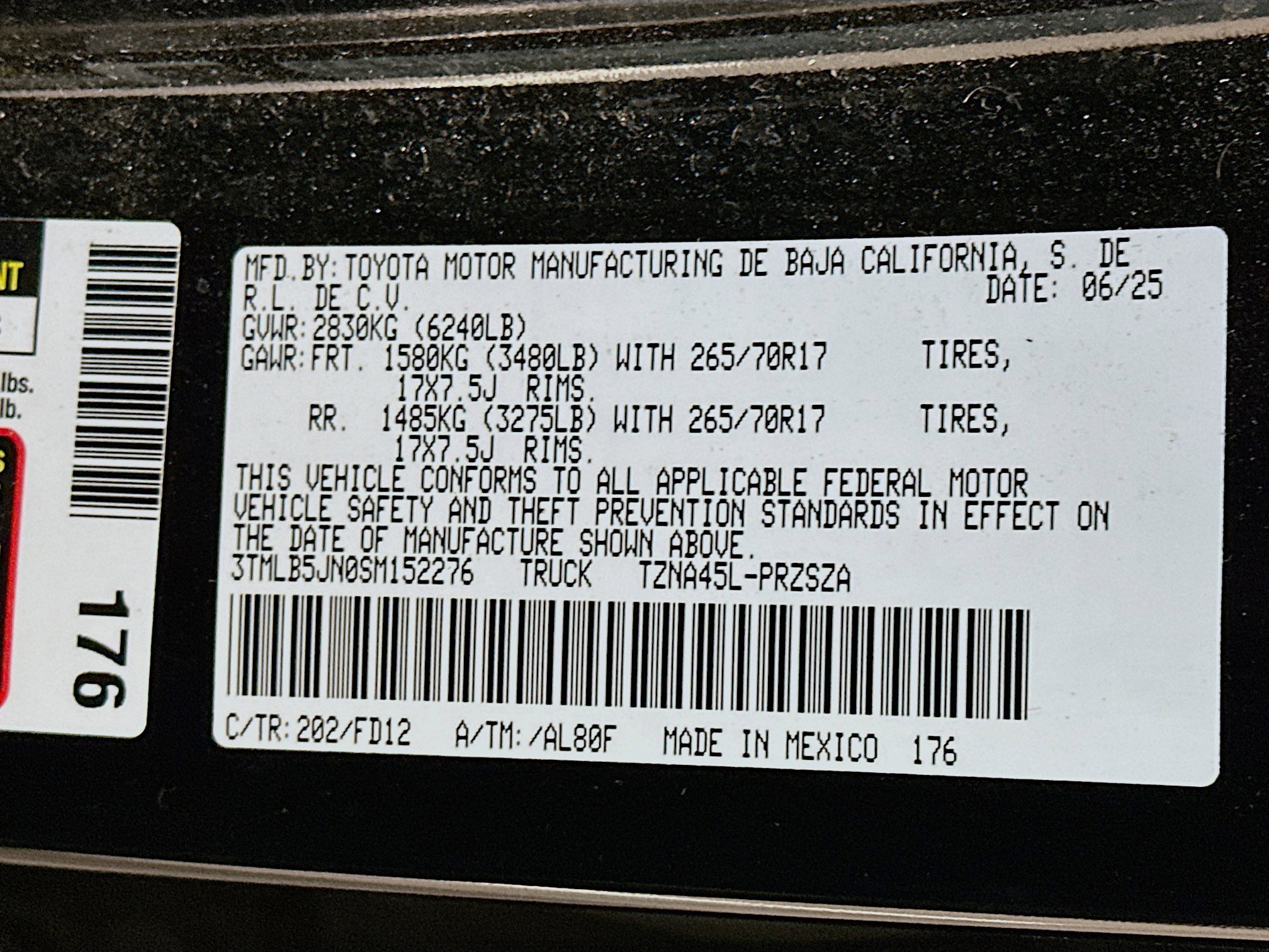 Used 2025 Toyota Tacoma TRD Off-Road image 12