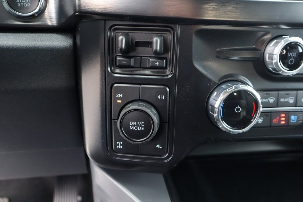 New 2026 Ford F250 Lariat w/ Black Appearance Package image 9