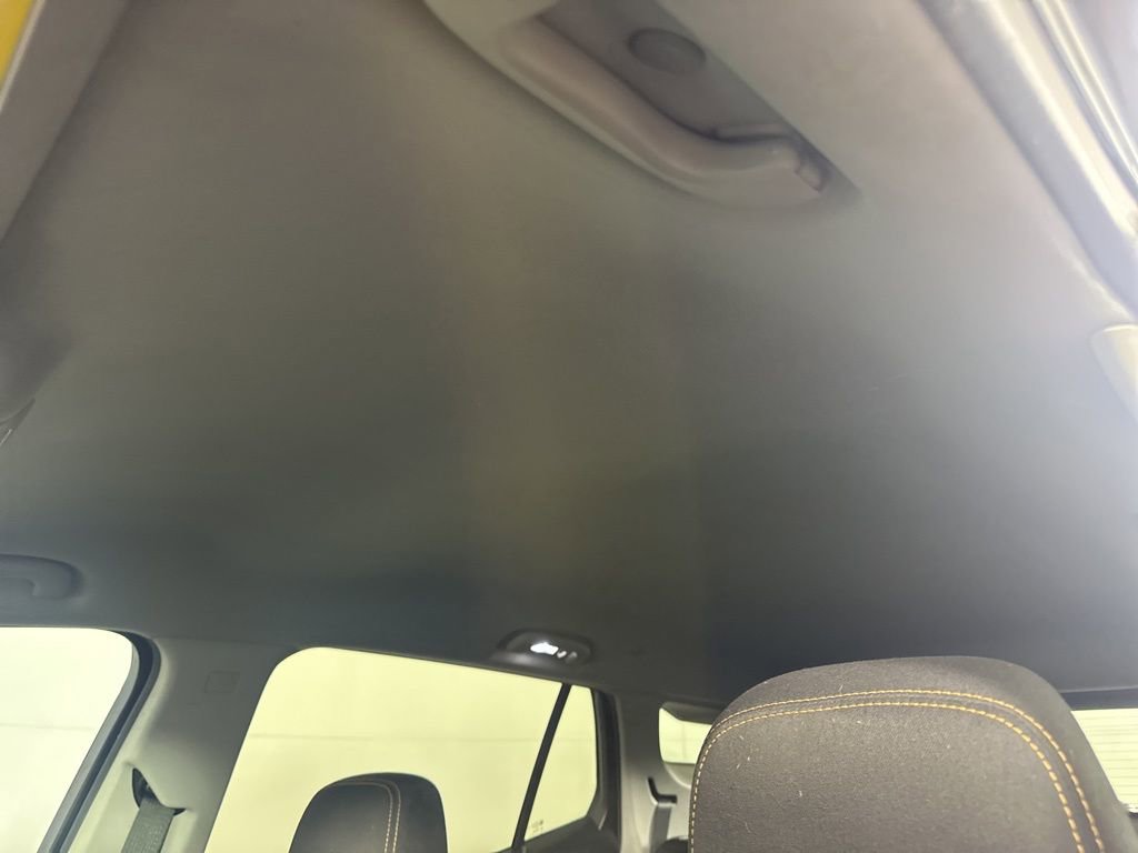 Used 2020 GMC Terrain SLE w/ Driver Convenience Package image 13