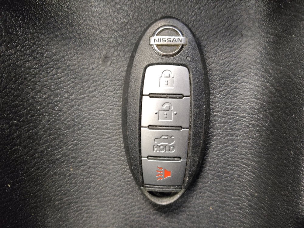 Used 2021 Nissan Versa S FWD image 32