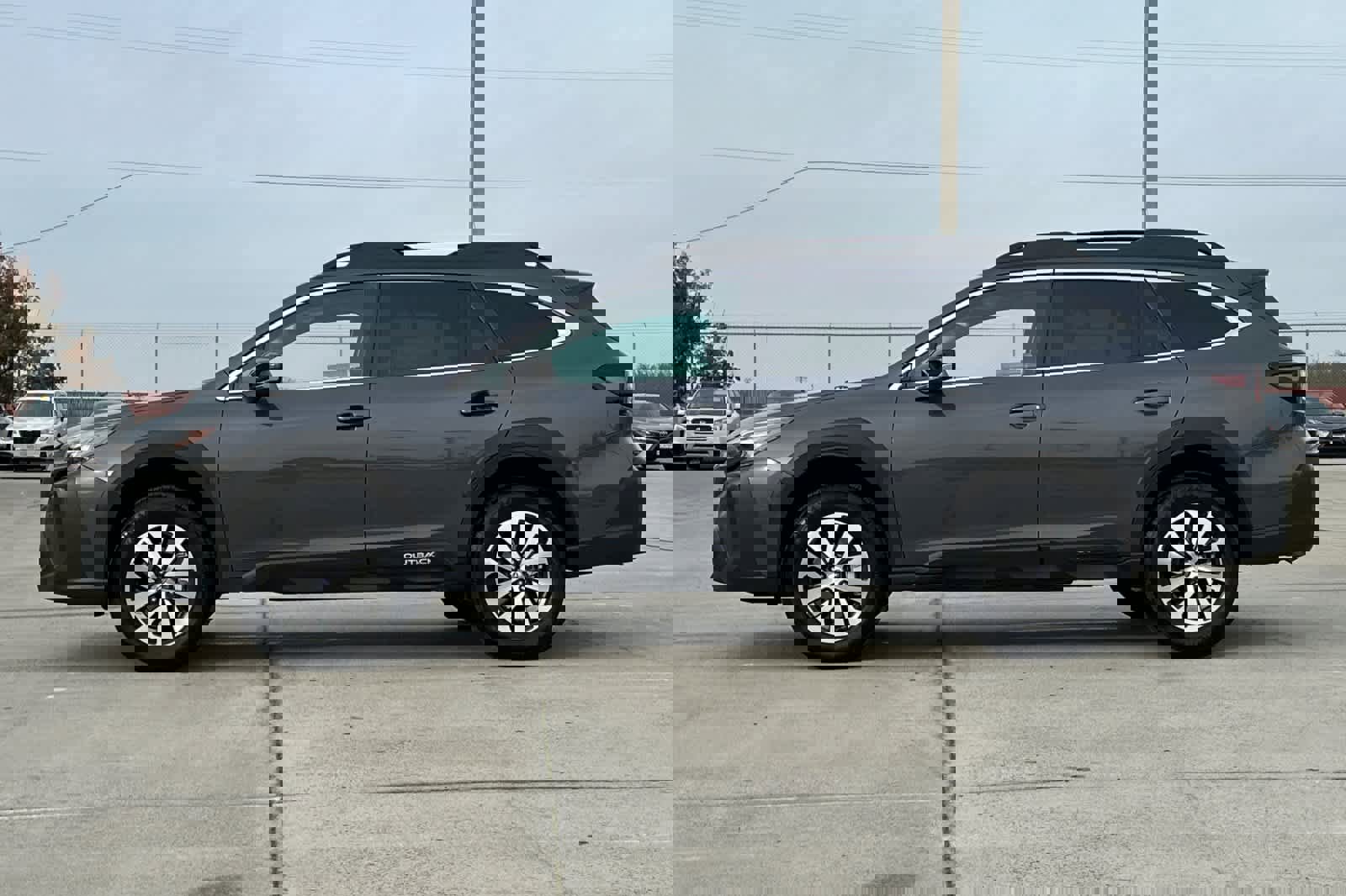 Certified 2025 Subaru Outback Premium image 6