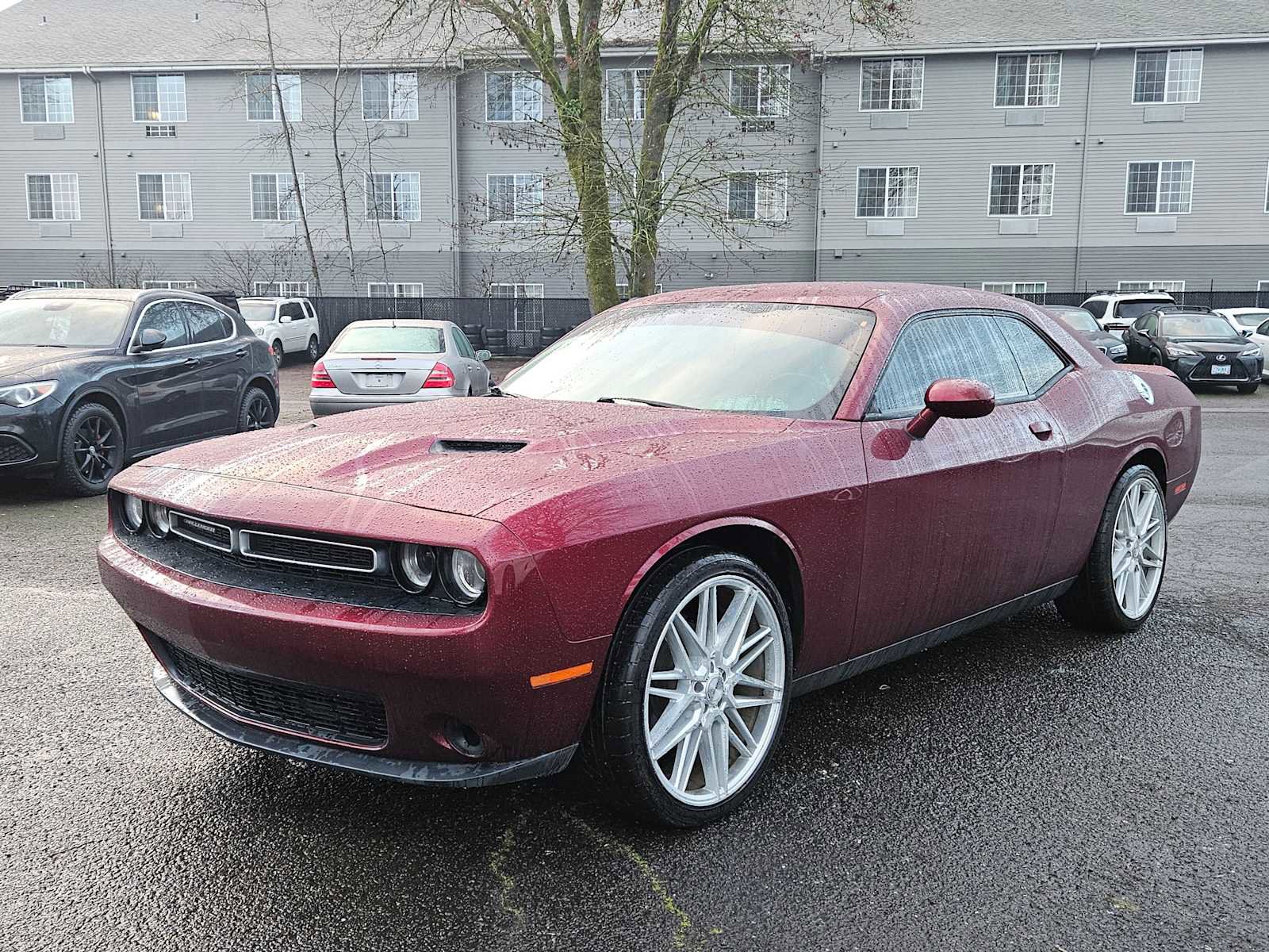 Used 2019 Dodge Challenger SXT image 6