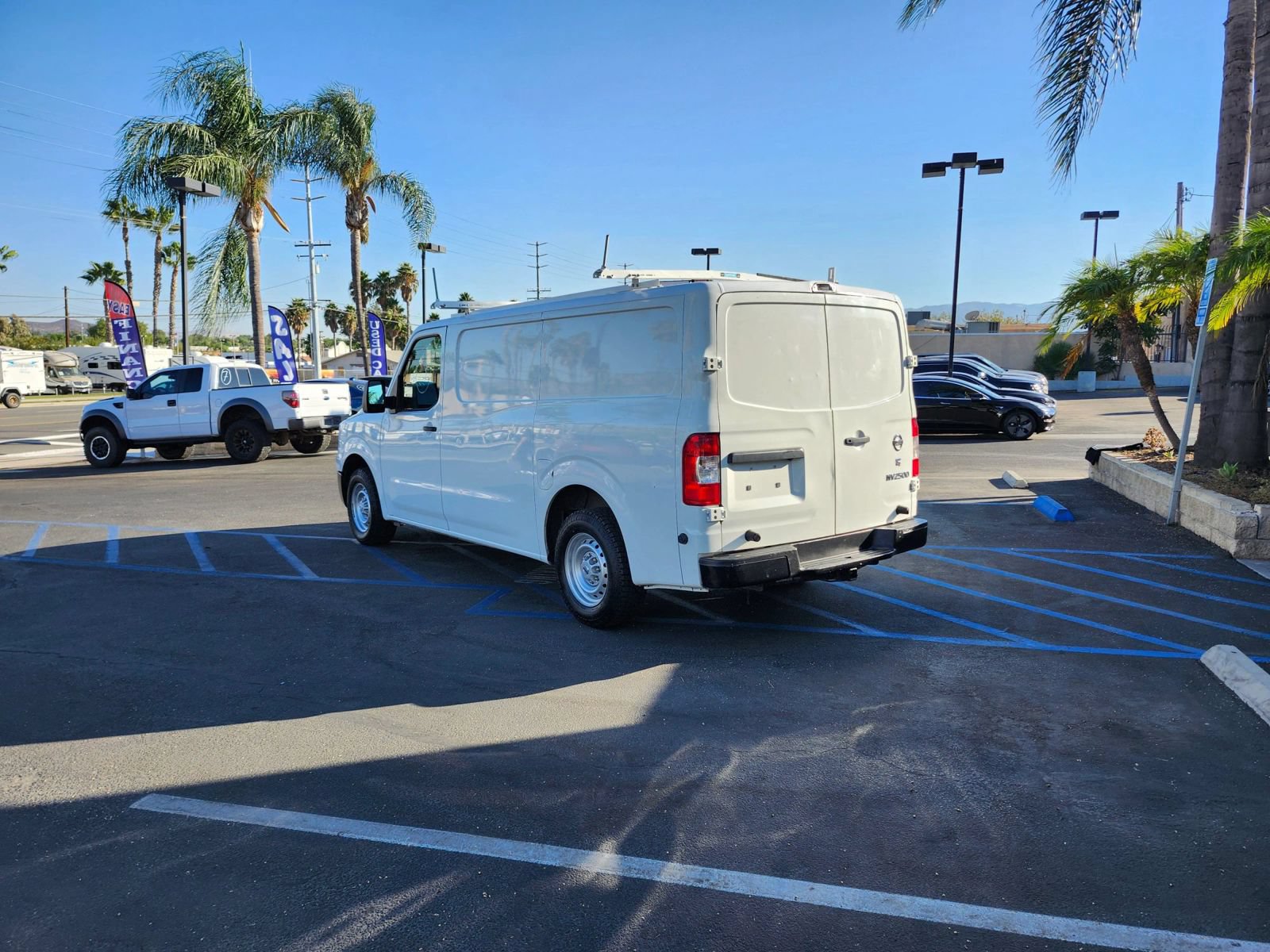Used 2018 Nissan NV 2500 S RWD image 5