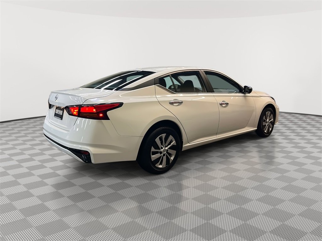 Certified 2025 Nissan Altima 2.5 S image 2
