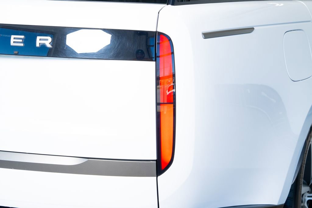 Used 2024 Land Rover Range Rover Long Wheelbase SE image 26