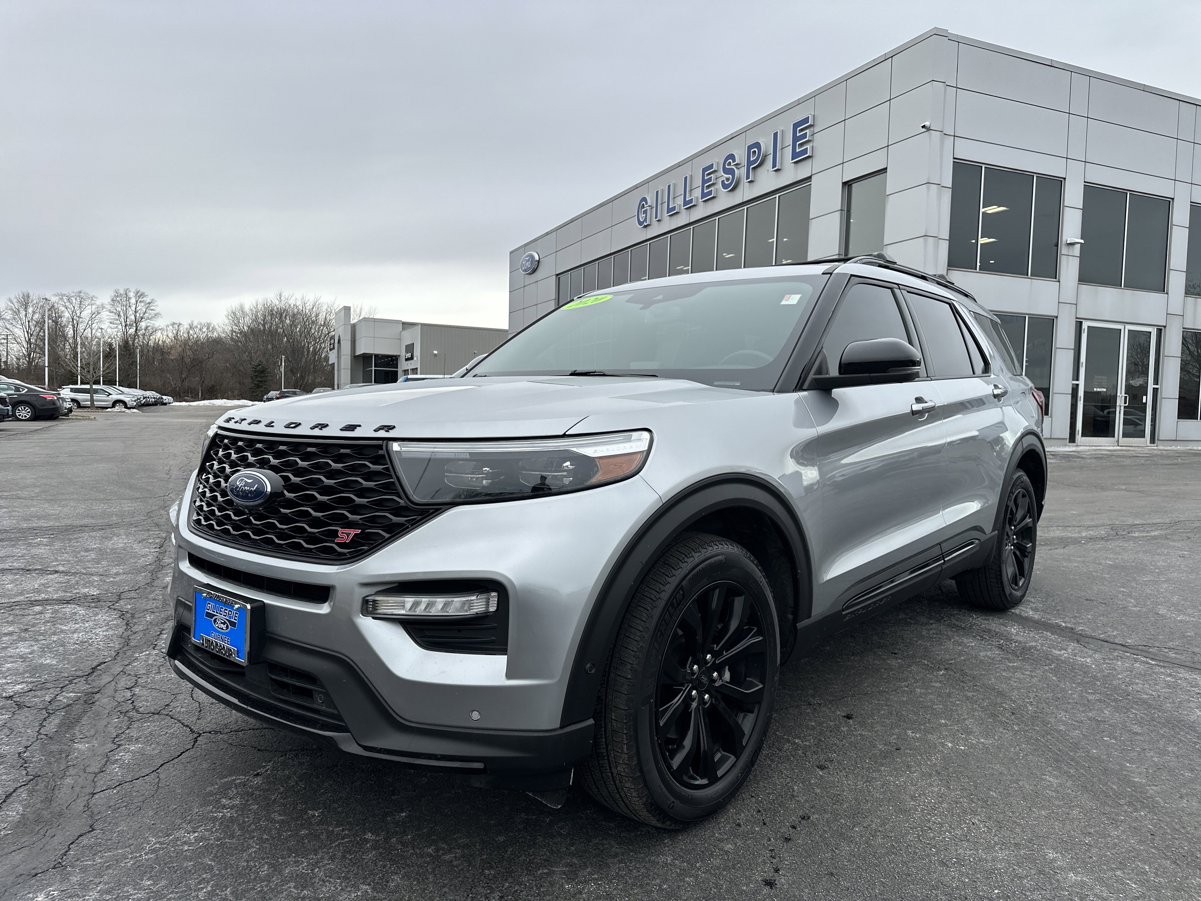 Used 2020 Ford Explorer ST w/ Premium Technology Package image 8