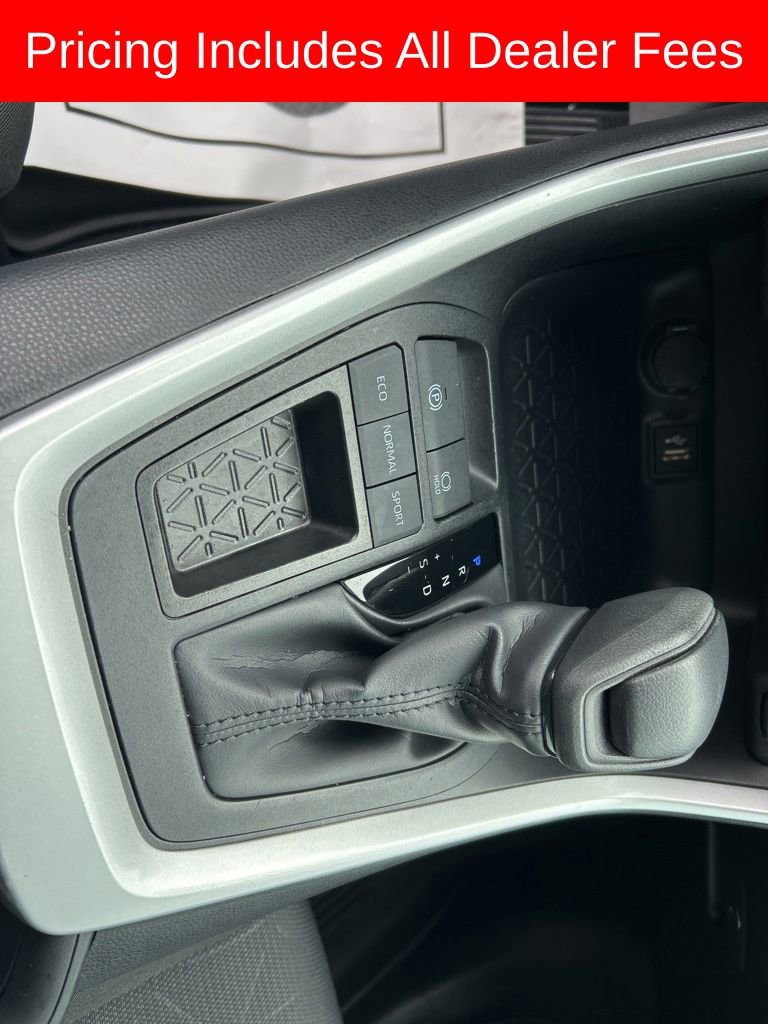 Used 2025 Toyota RAV4 XLE w/ Convenience Package FWD image 11