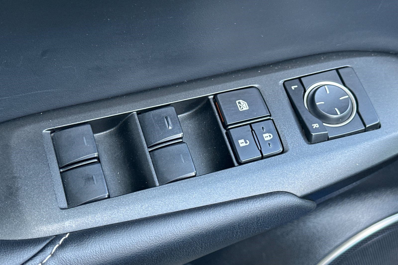 Used 2017 Lexus NX 200t AWD w/ Premium Package image 13