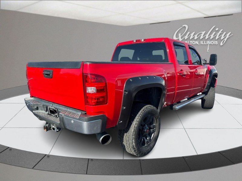 Used 2011 Chevrolet Silverado 2500 LT w/ Interior Plus Package AWD/4WD image 4