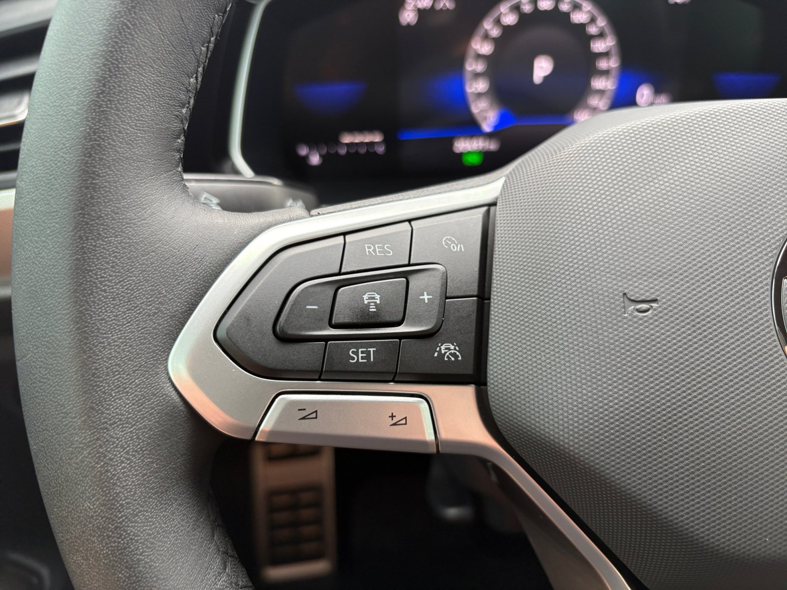 Certified 2024 Volkswagen Jetta Sport FWD image 15