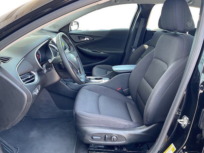Used 2024 Chevrolet Malibu LT w/ Midnight Edition FWD image 10