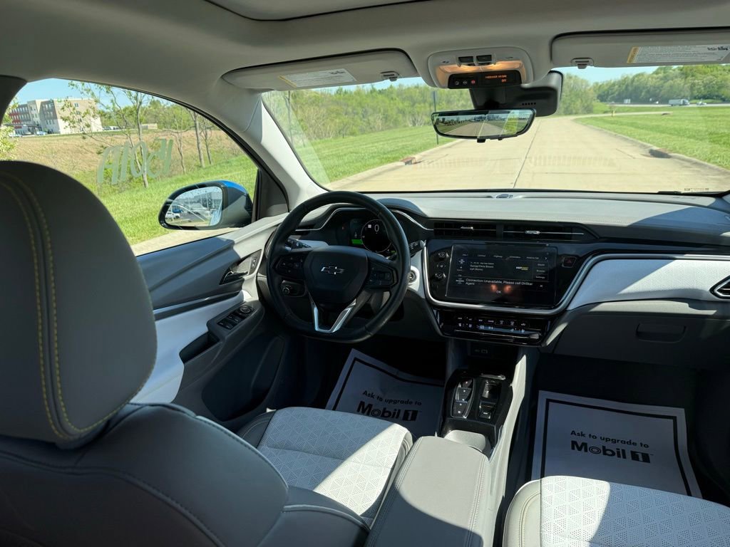 Used 2023 Chevrolet Bolt EUV Premier w/ Sun & Sound Package image 19