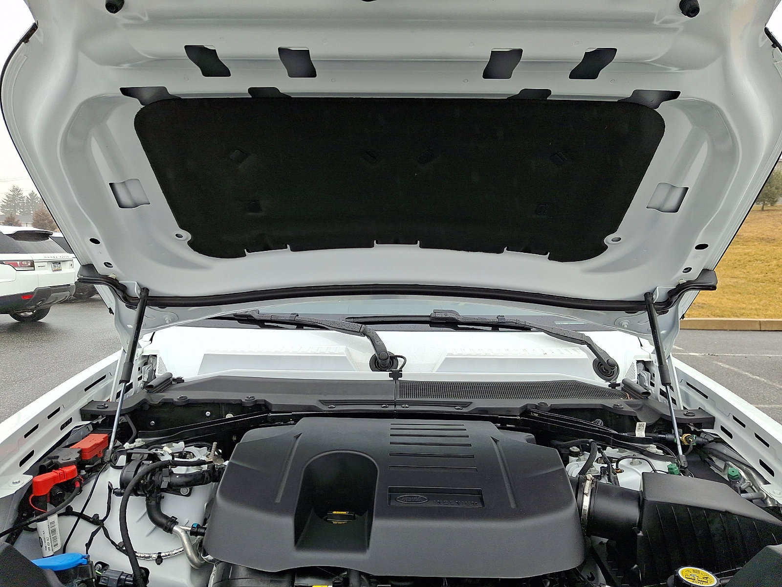 Used 2025 Land Rover Defender 130 S image 27