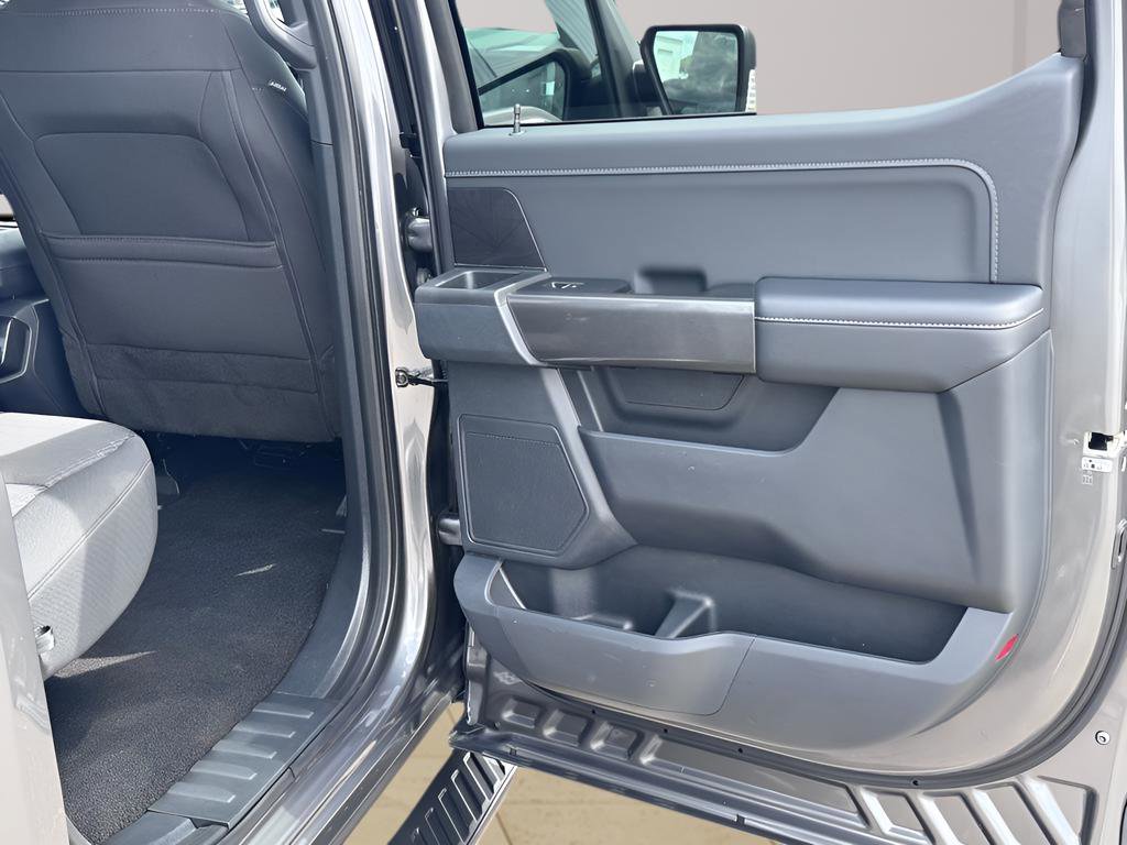 Used 2022 Ford F150 XLT w/ Equipment Group 302A High AWD/4WD image 26