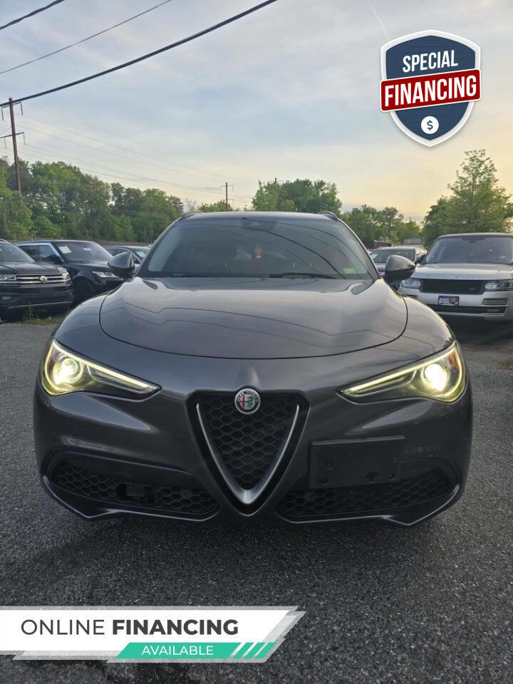 Used 2018 Alfa Romeo Stelvio Sport w/ Quick Order Package 22J Sport image 2