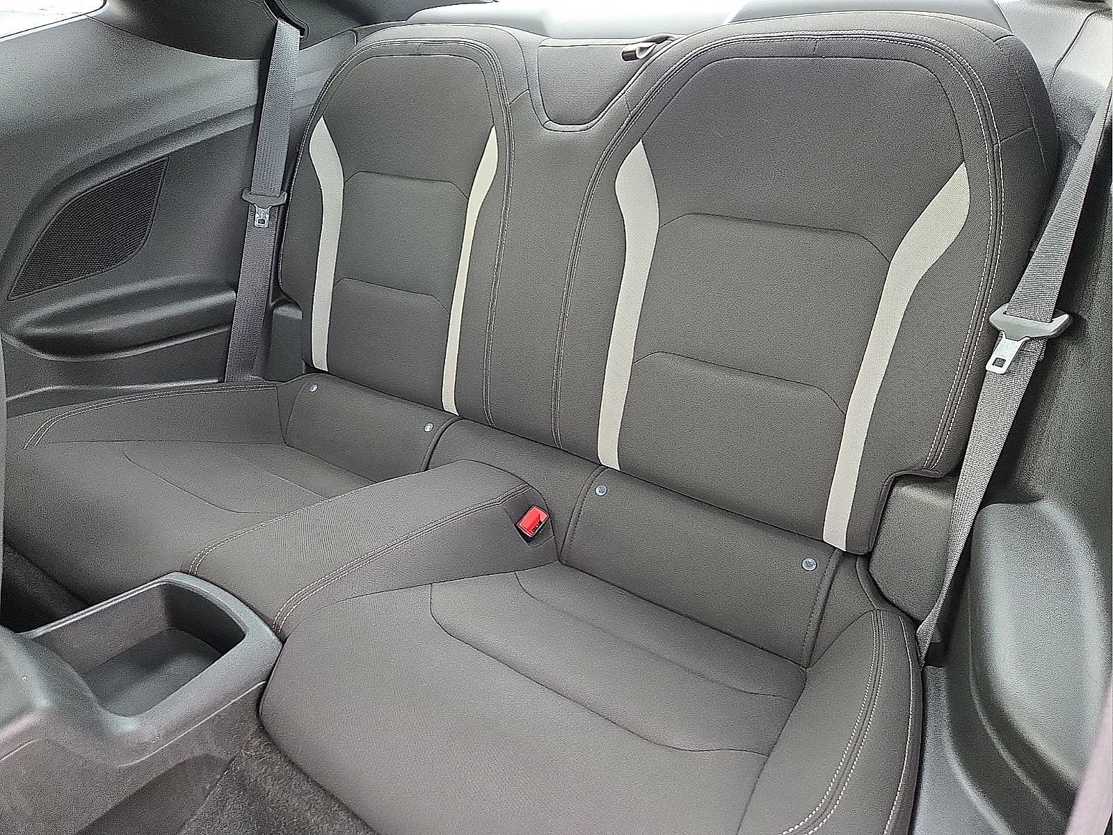 Used 2022 Chevrolet Camaro SS RWD image 10