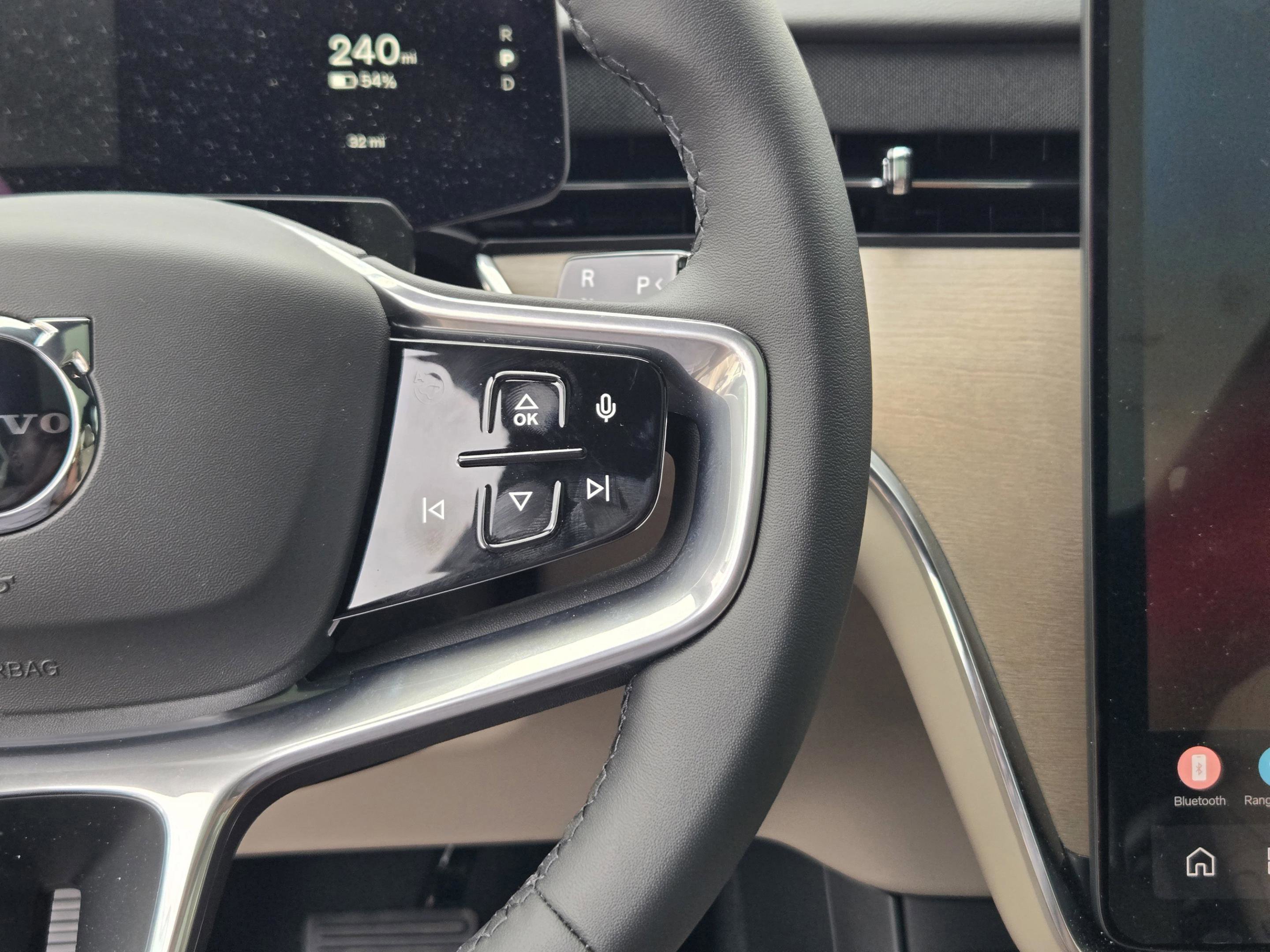 New 2026 Volvo EX90 Plus image 25