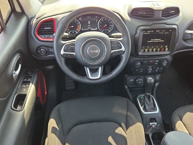 Used 2023 Jeep Renegade Latitude w/ Sun/Sound Group image 10