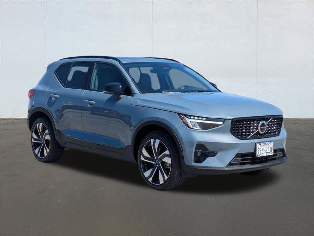 New 2026 Volvo XC90 T8 Plus w/ Protection Package Premier AWD/4WD image 7