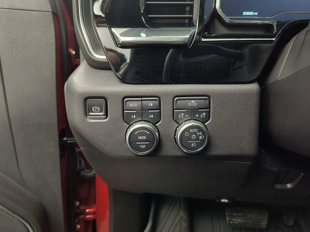 Used 2023 GMC Sierra 1500 Elevation image 14